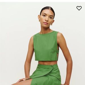 Reformation never worn, tags on. Mylie Two piece green size 4